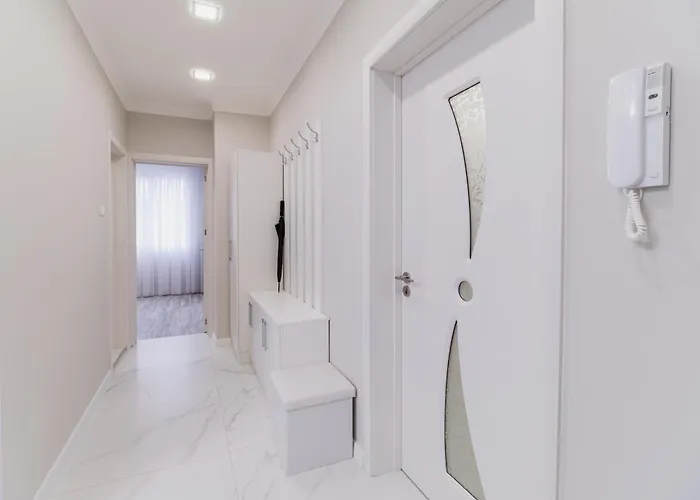 Apartment Gorgeous 2-bedroom *