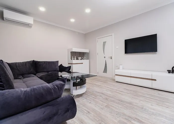 Apartment Gorgeous 2-bedroom Plovdiv