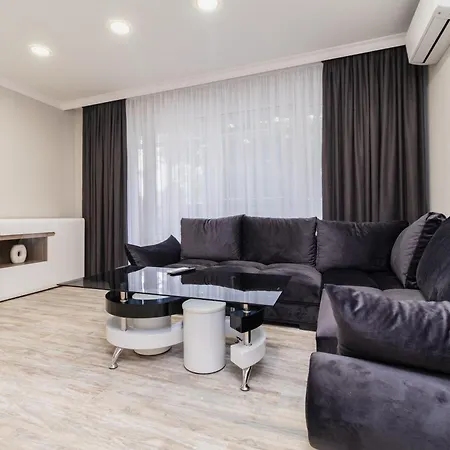 Apartment Gorgeous 2-bedroom Plovdiv