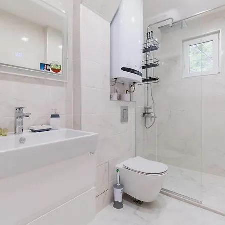 Apartment Gorgeous 2-bedroom Plovdiv